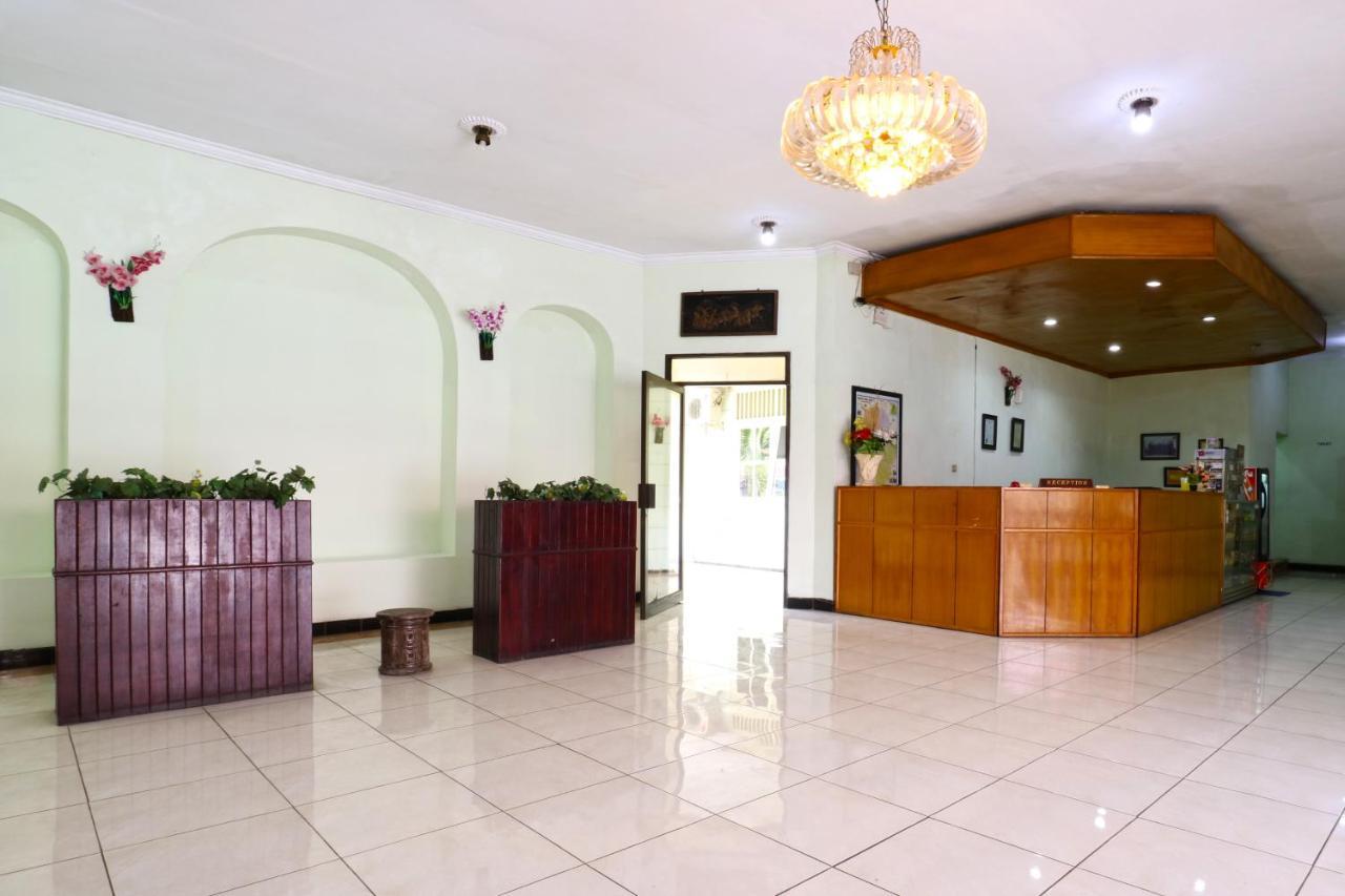 Hotel Camelia 玛琅 外观 照片