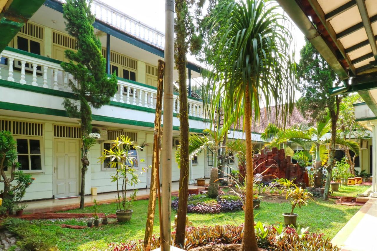Hotel Camelia 玛琅 外观 照片