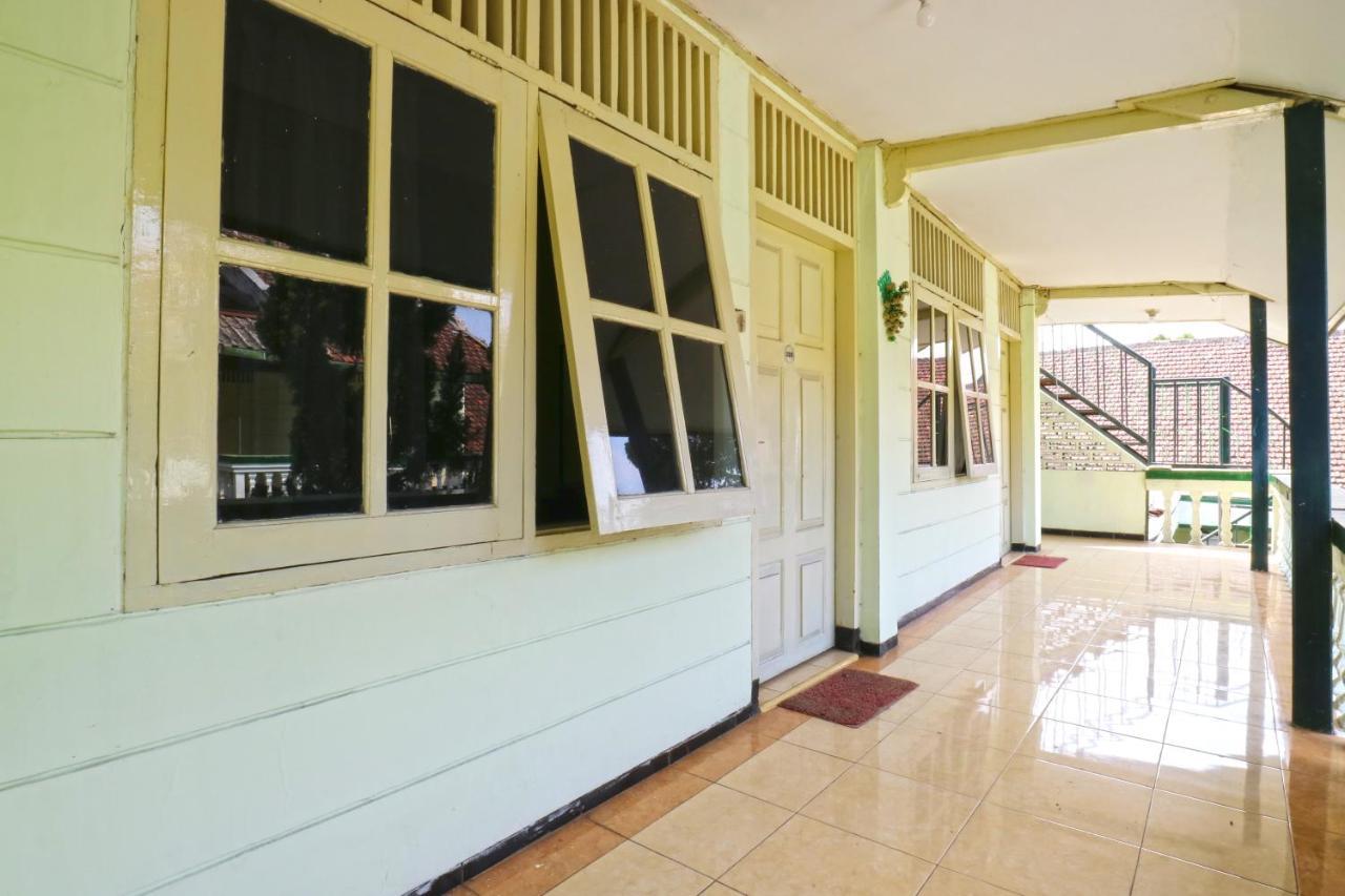 Hotel Camelia 玛琅 外观 照片